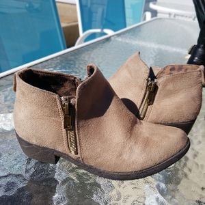 Girl's Steve Madden fall/winter booties size 13